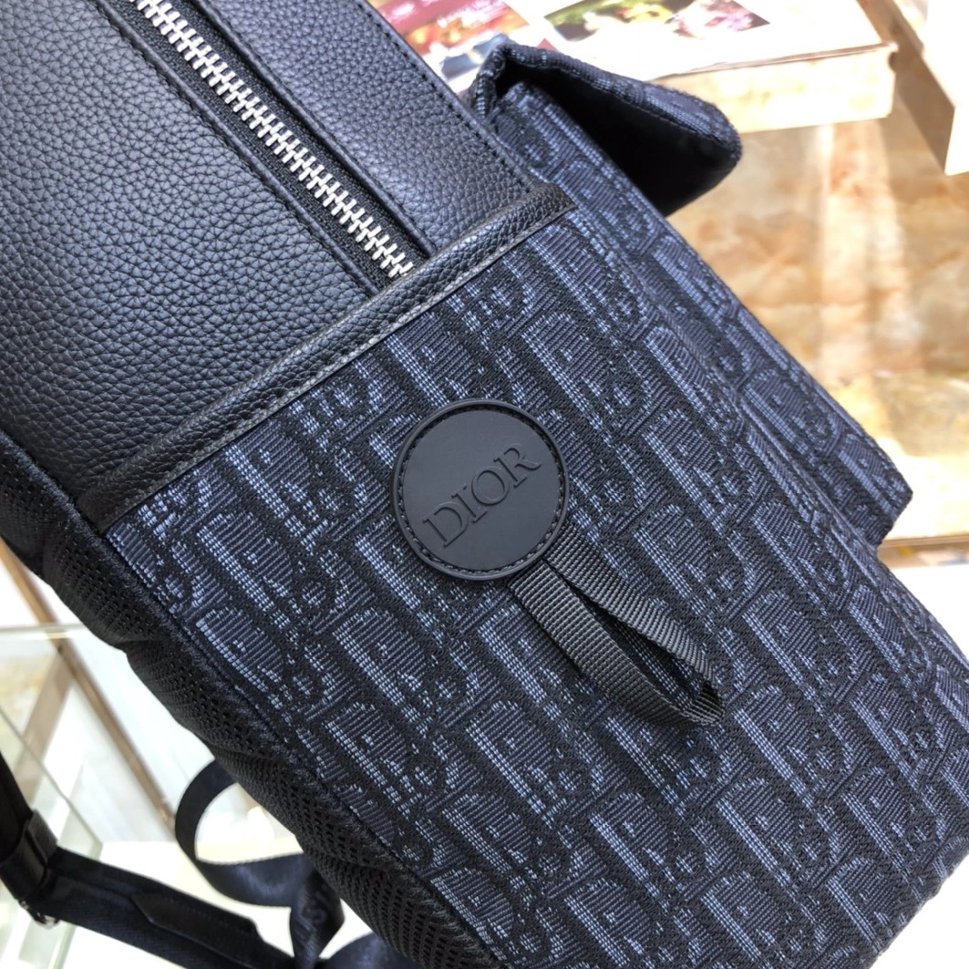 Christian Dior AAA Man Backpacks Minimalist 6298