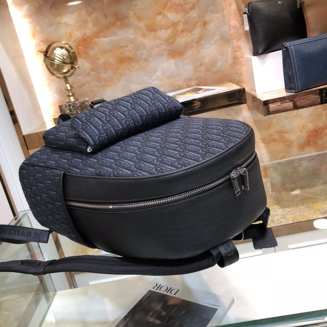 Christian Dior AAA Man Backpacks Minimalist 6298