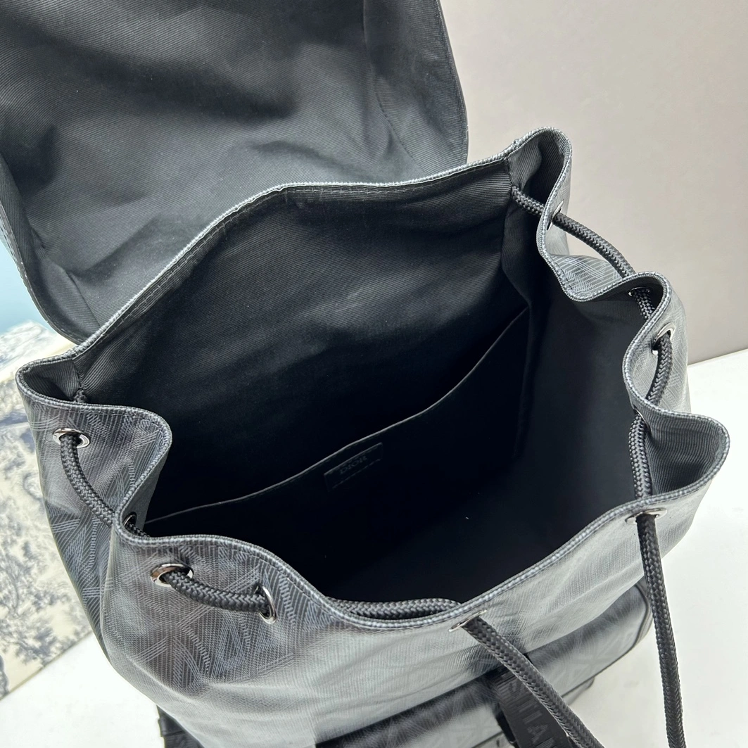 Christian Dior AAA Man Backpacks Modern 1289