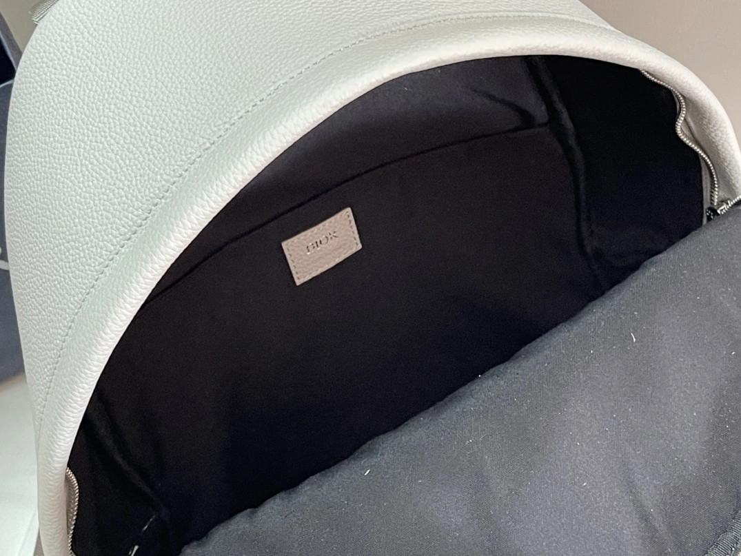 Christian Dior AAA Man Backpacks SportInspired 7922