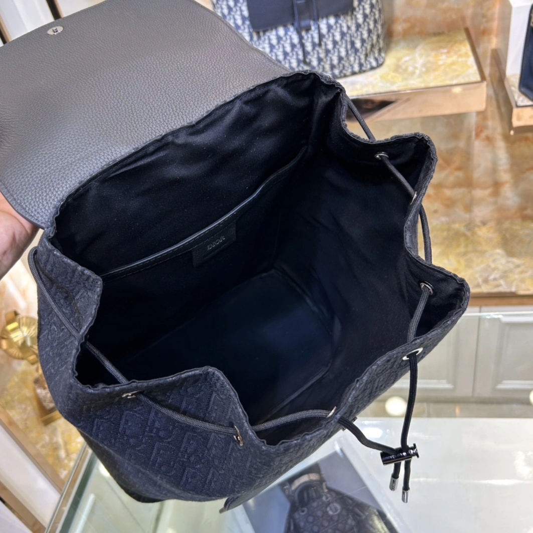Christian Dior AAA Man Backpacks StreetReady 2784