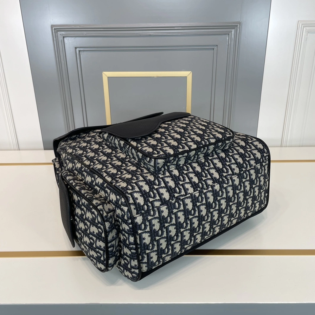 Christian Dior AAA Man Backpacks Stylish 2305