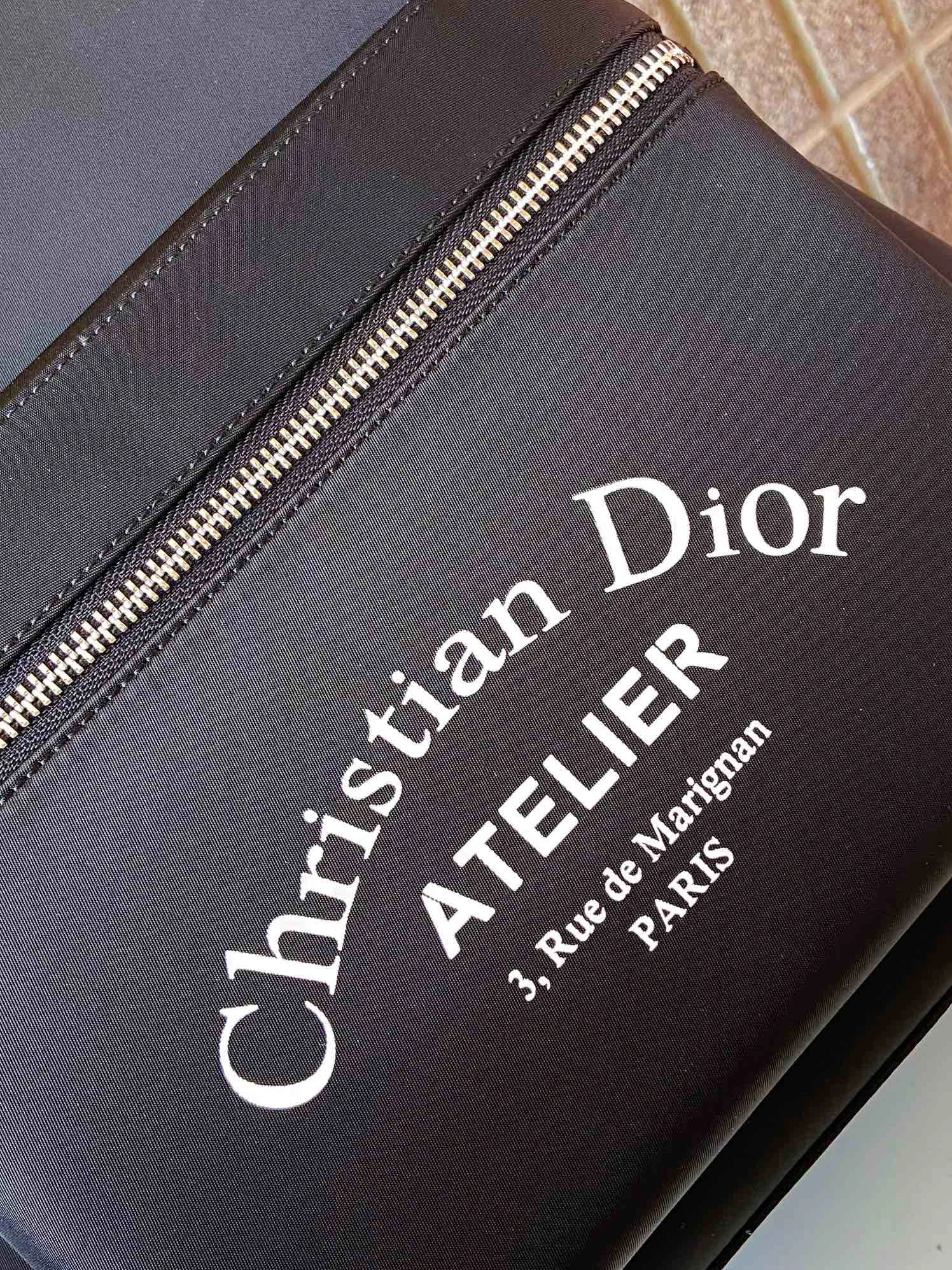 Christian Dior AAA Man Backpacks Timeless 6567
