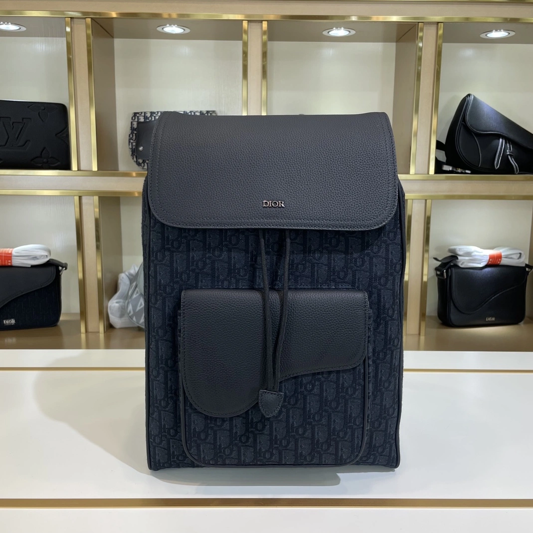 Christian Dior AAA Man Backpacks Versatile 3470