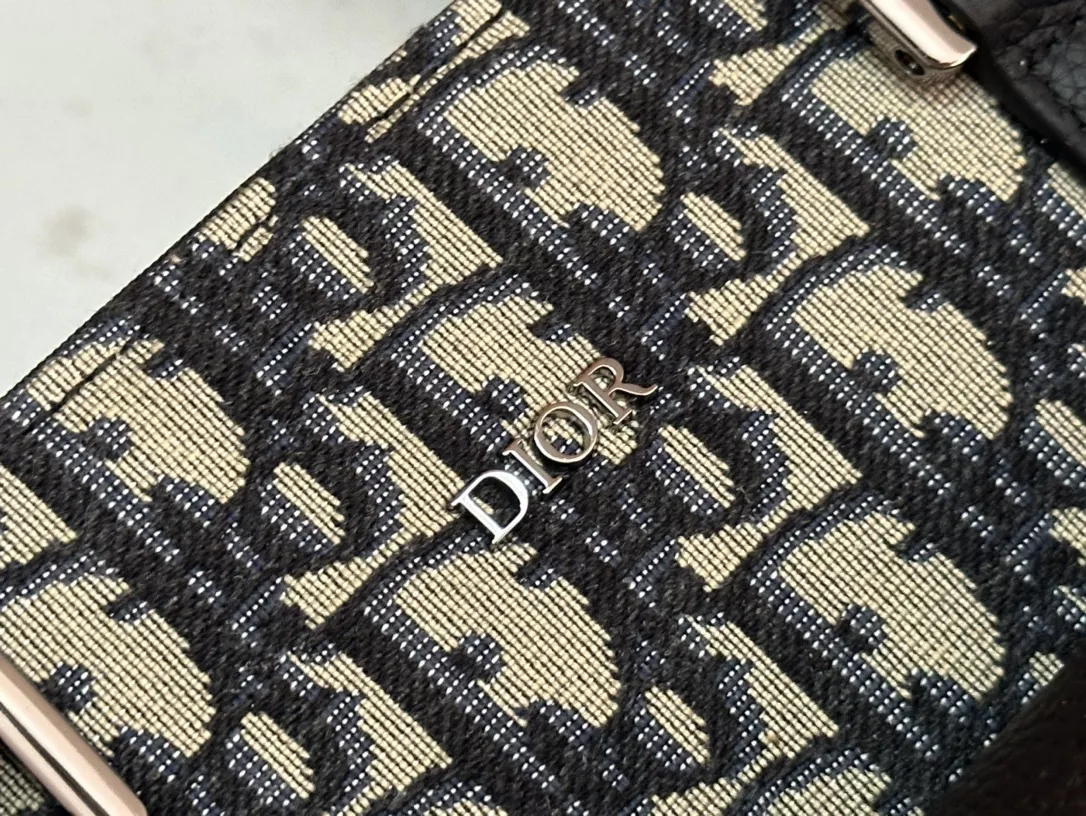 Christian Dior AAA Man Handbags Classic 1353