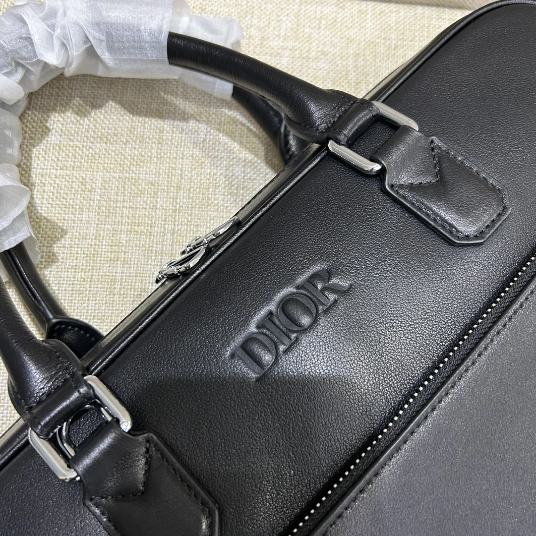 Christian Dior AAA Man Handbags Comfortable 4289
