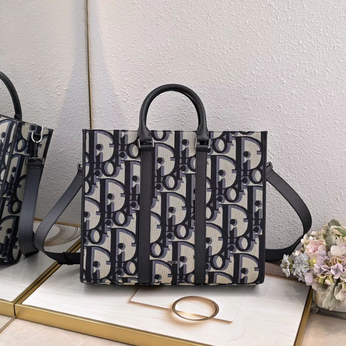 Christian Dior AAA Man Handbags Fashionable 4865