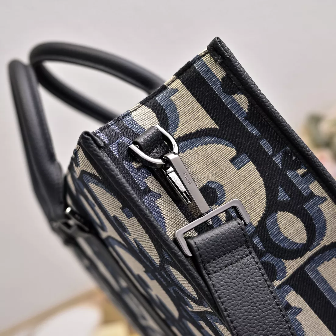 Christian Dior AAA Man Handbags Fashionable 4865