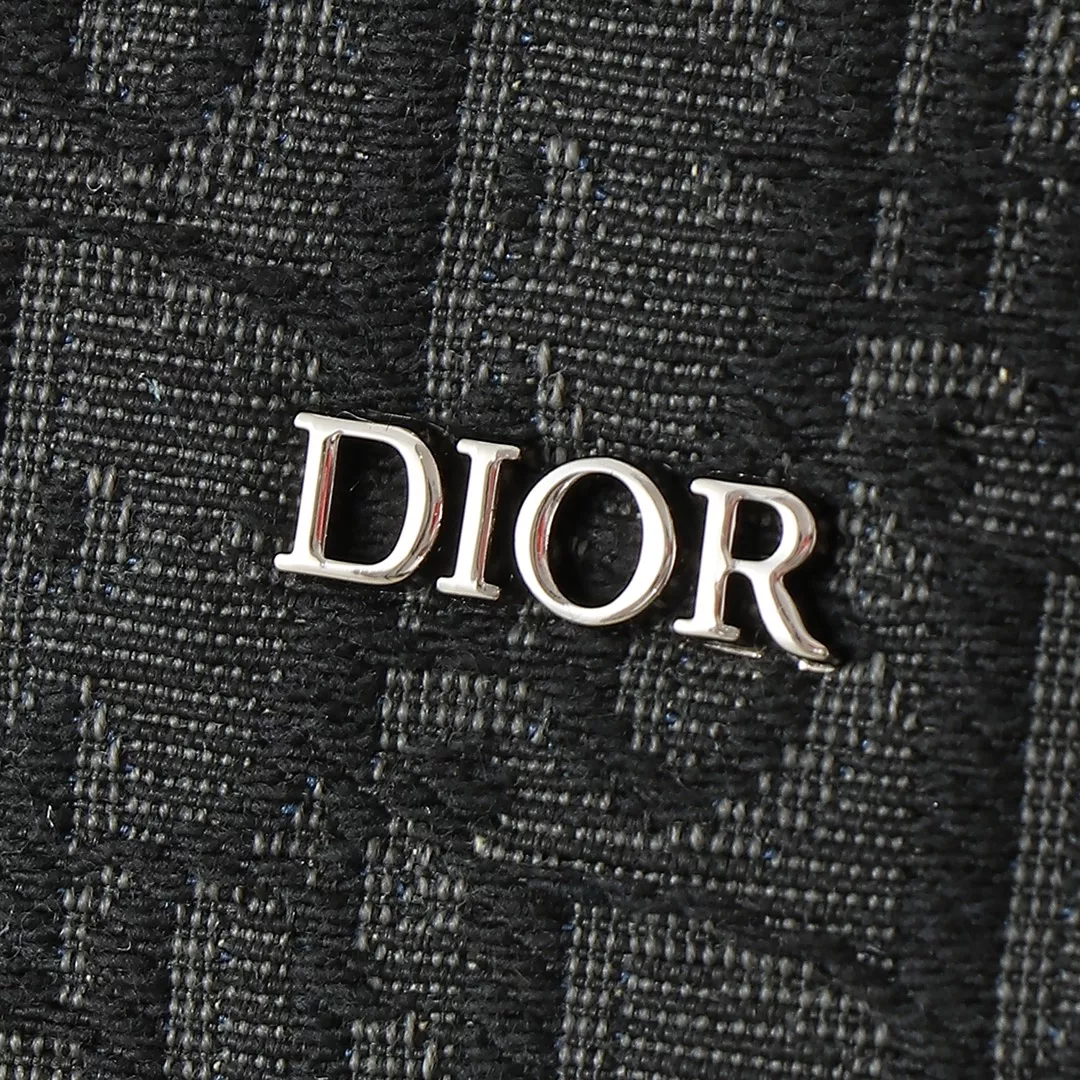 Christian Dior AAA Man Handbags Popular 7713