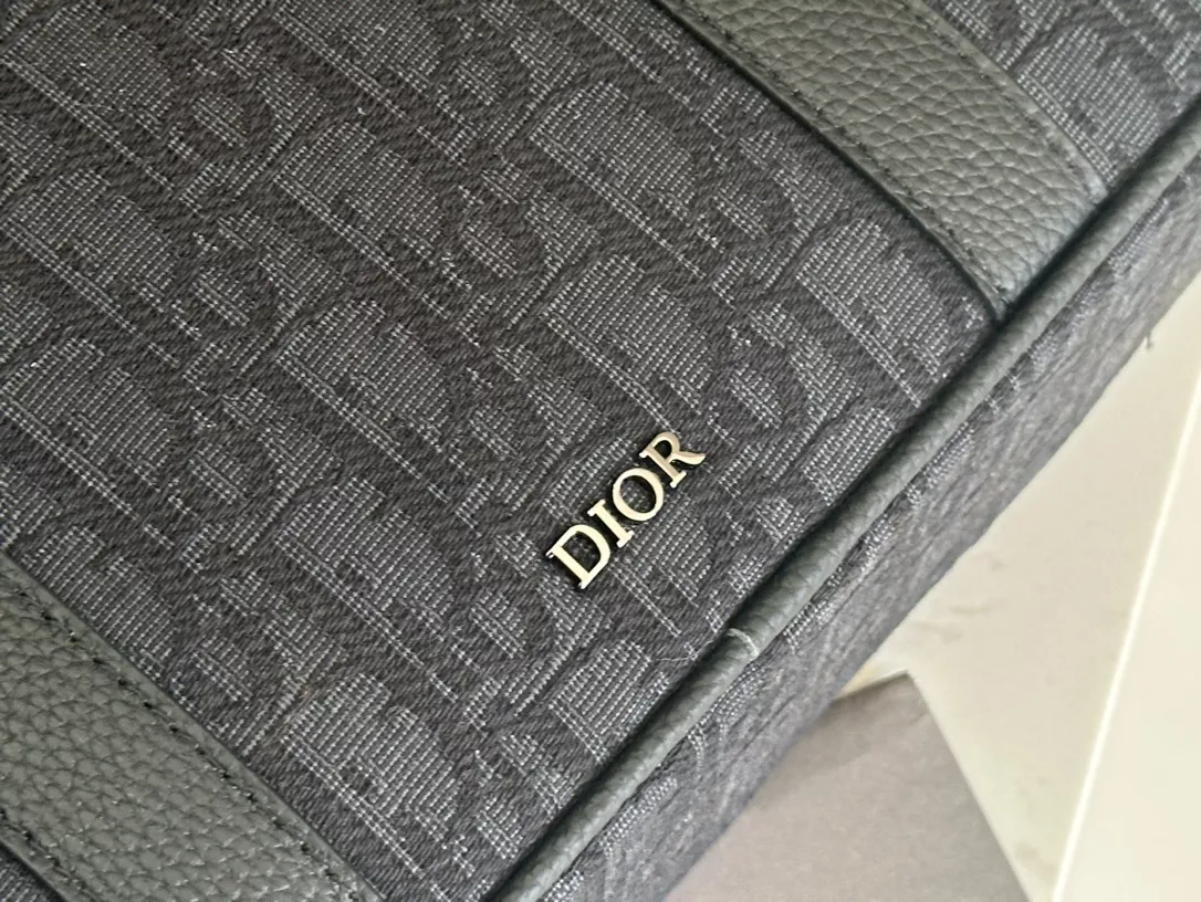 Christian Dior AAA Man Handbags Refined 6934