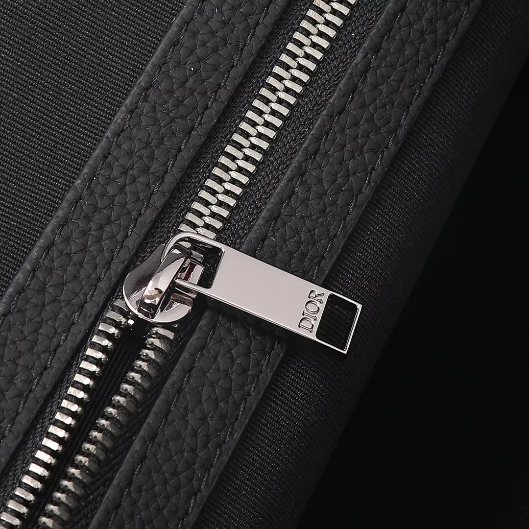Christian Dior AAA Man Handbags Sleek 1481
