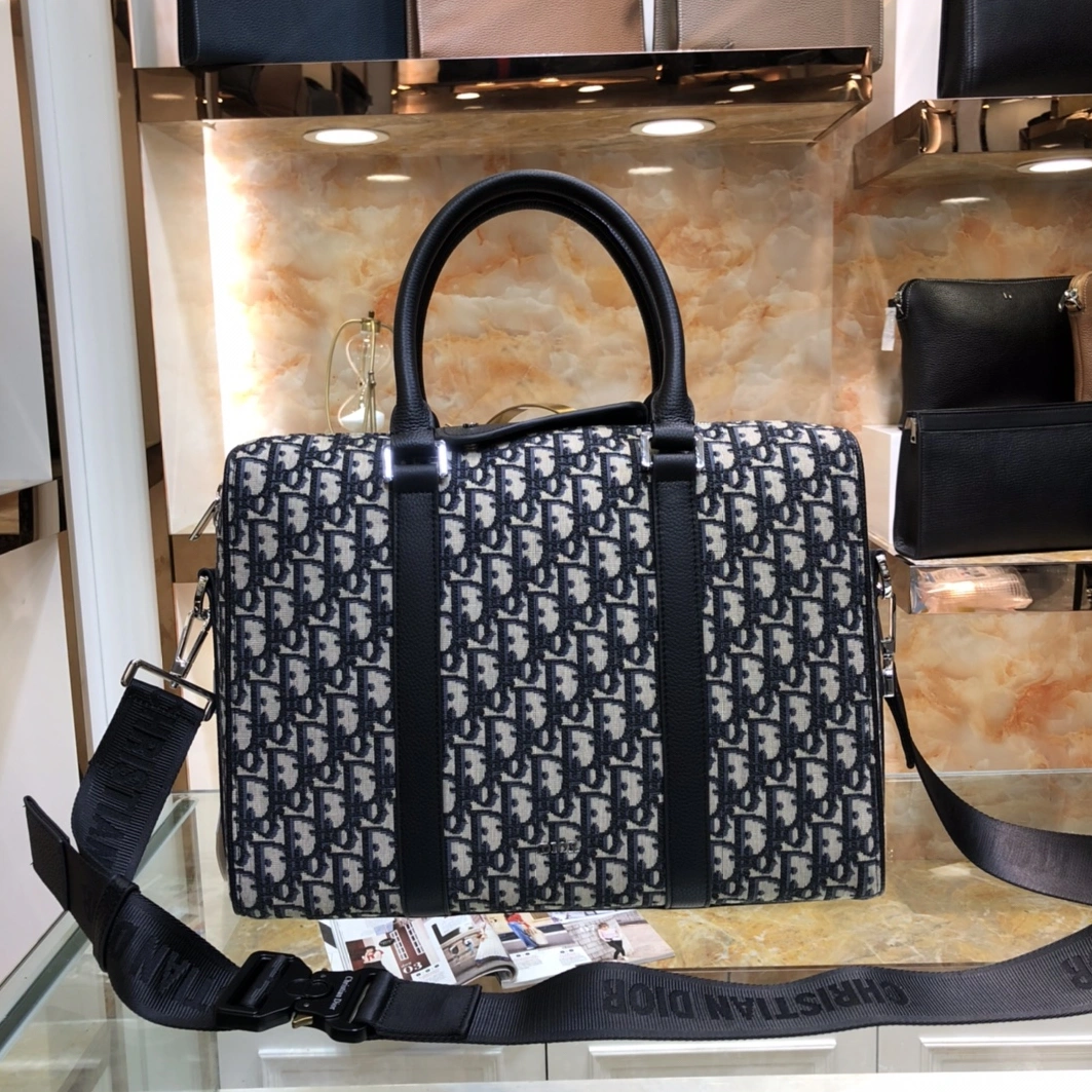 Christian Dior AAA Man Handbags SmartChoice 5781