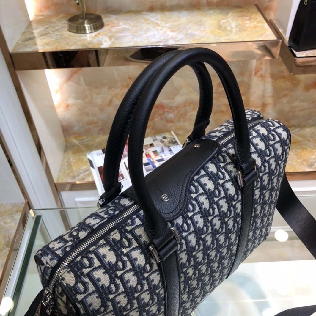 Christian Dior AAA Man Handbags SmartChoice 5781