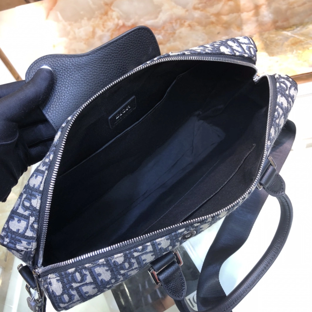 Christian Dior AAA Man Handbags SmartChoice 5781