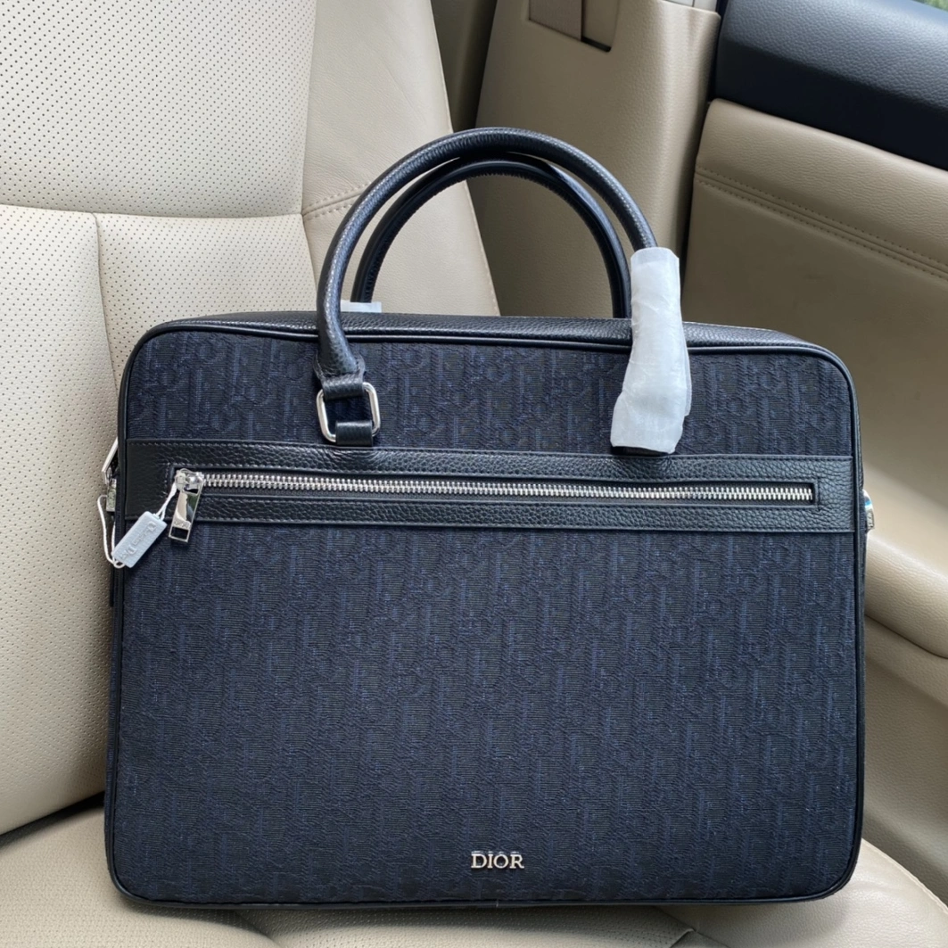 Christian Dior AAA Man Handbags SmartChoice 815