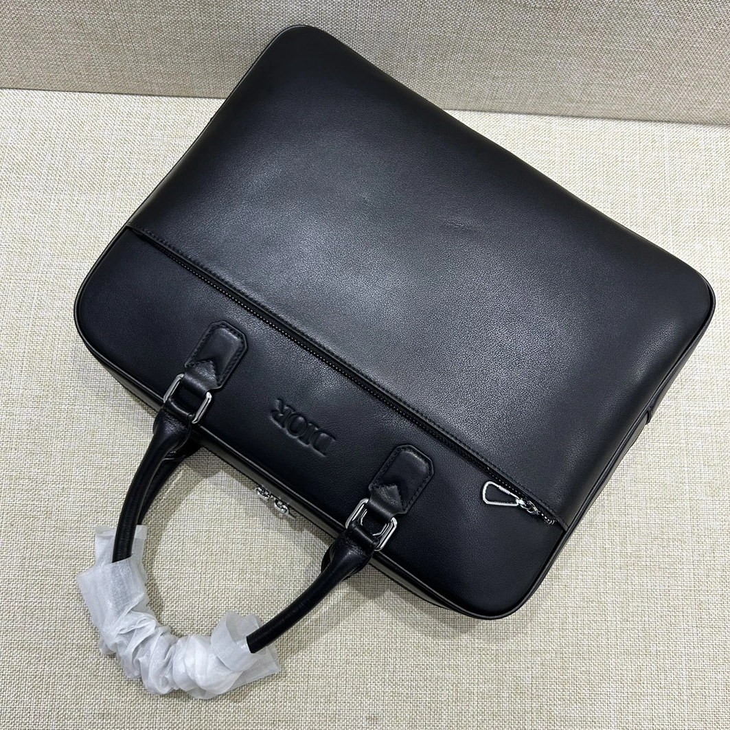 Christian Dior AAA Man Handbags Sophisticated 6526