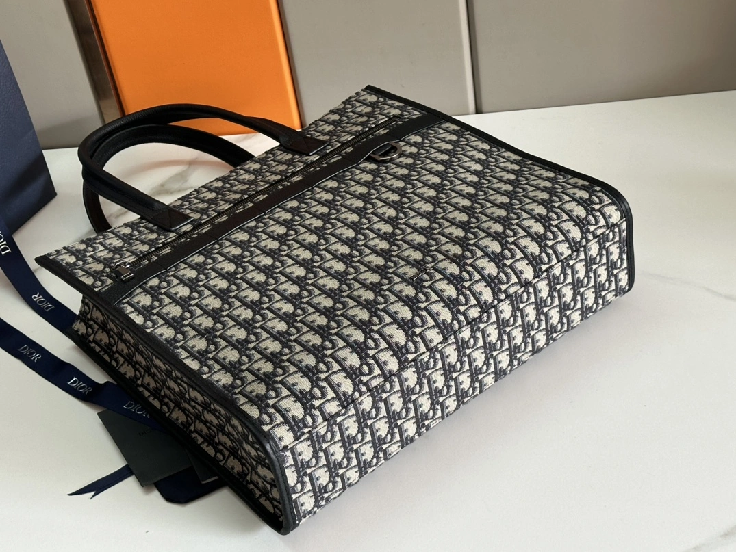 Christian Dior AAA Man Handbags TopPick 9172