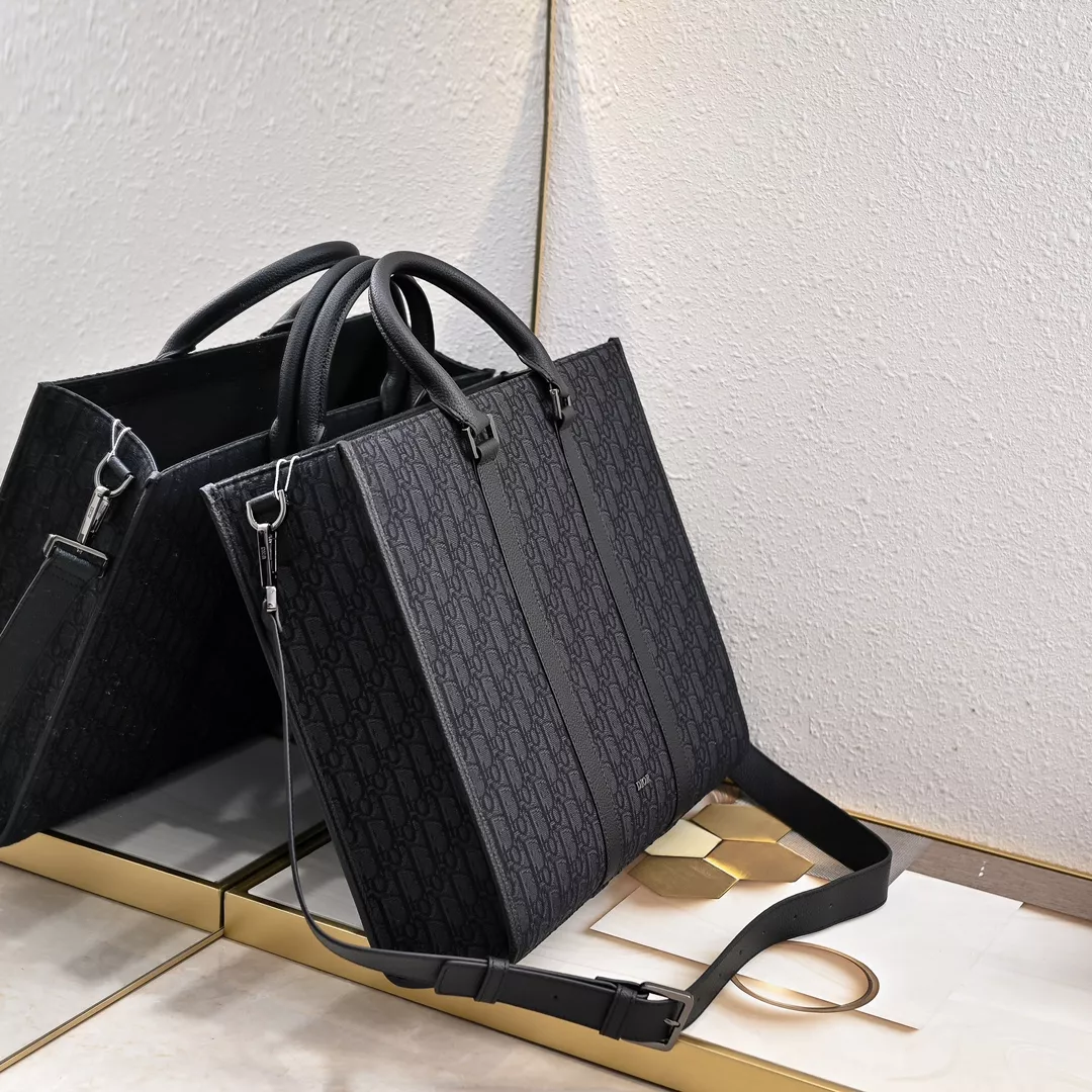 Christian Dior AAA Man Handbags Trendy 1402