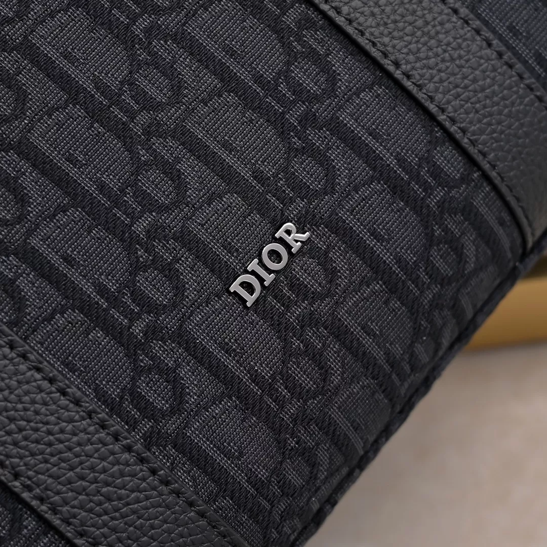 Christian Dior AAA Man Handbags Trendy 1402