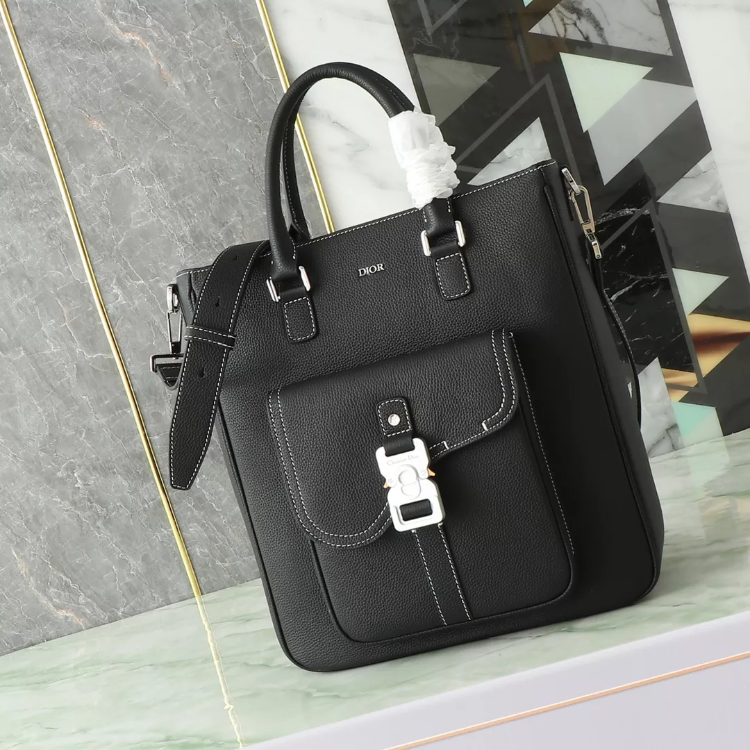 Christian Dior AAA Man Handbags Trendy 3364