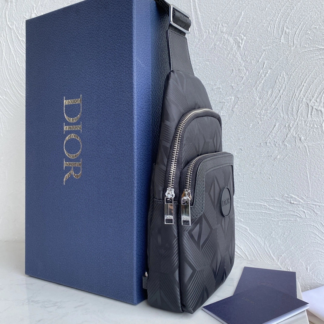 Christian Dior AAA Man Messenger Bags Affordable 5550