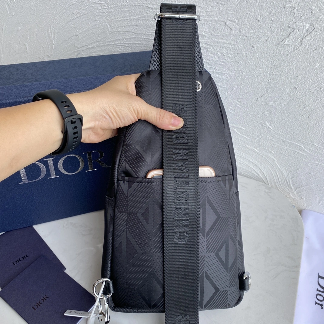 Christian Dior AAA Man Messenger Bags Breathable 3315