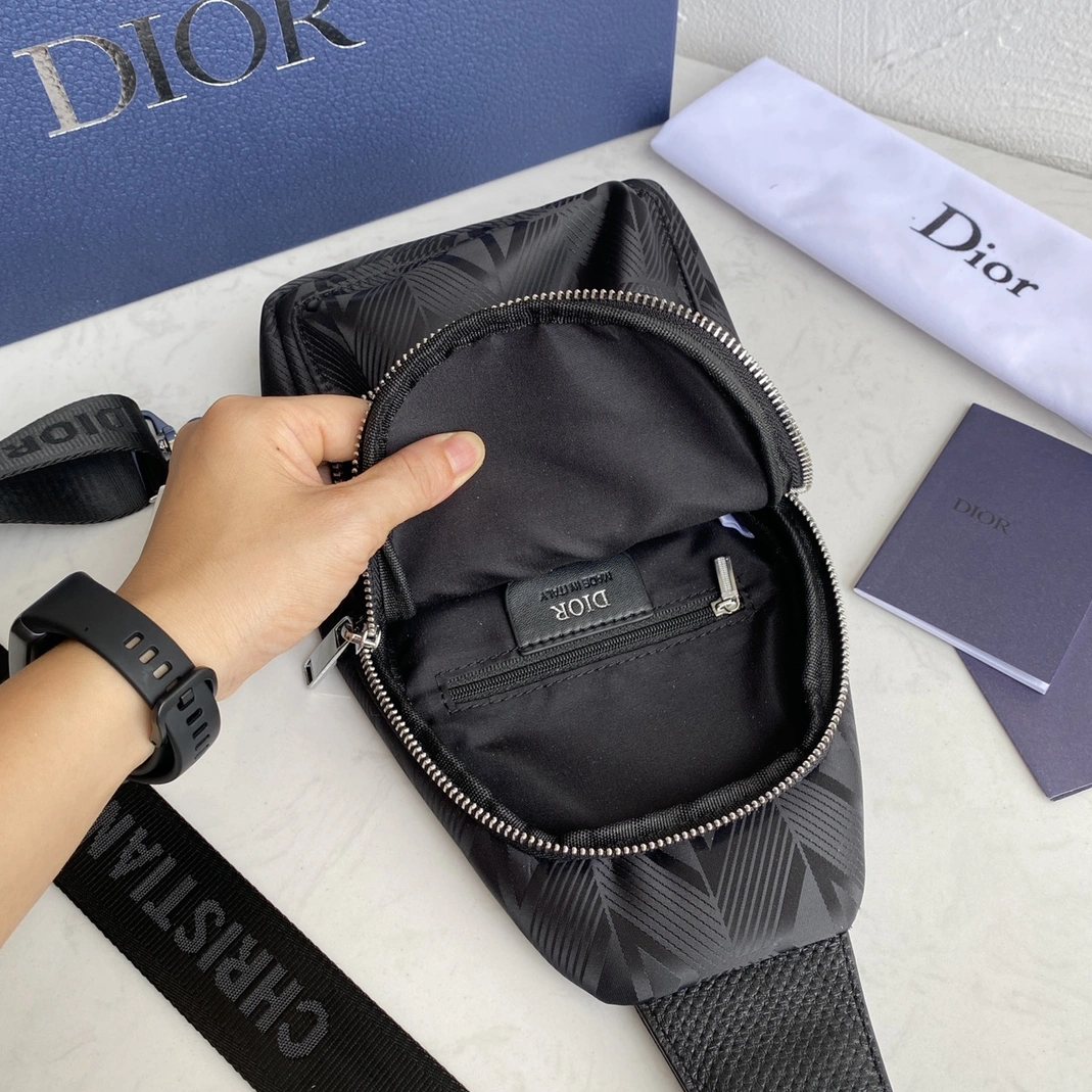 Christian Dior AAA Man Messenger Bags Breathable 3315