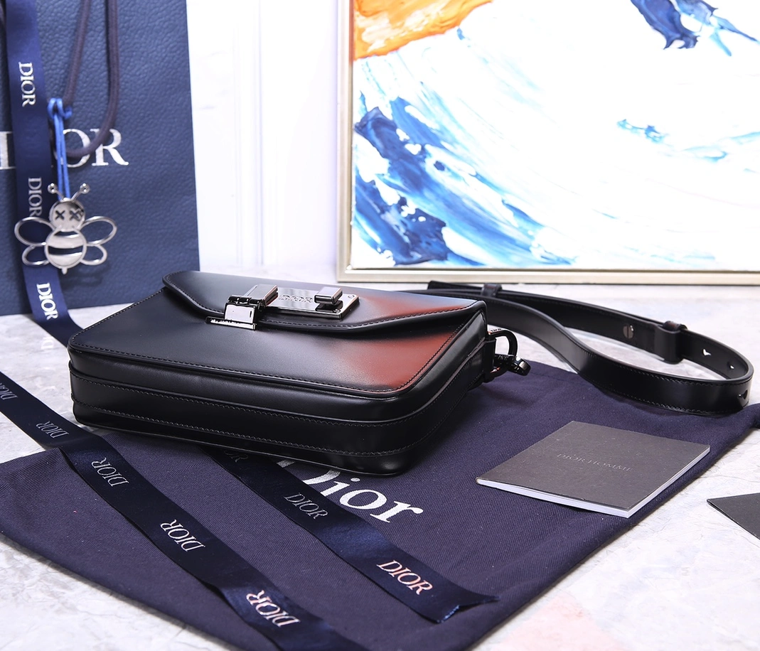Christian Dior AAA Man Messenger Bags Breathable 6582