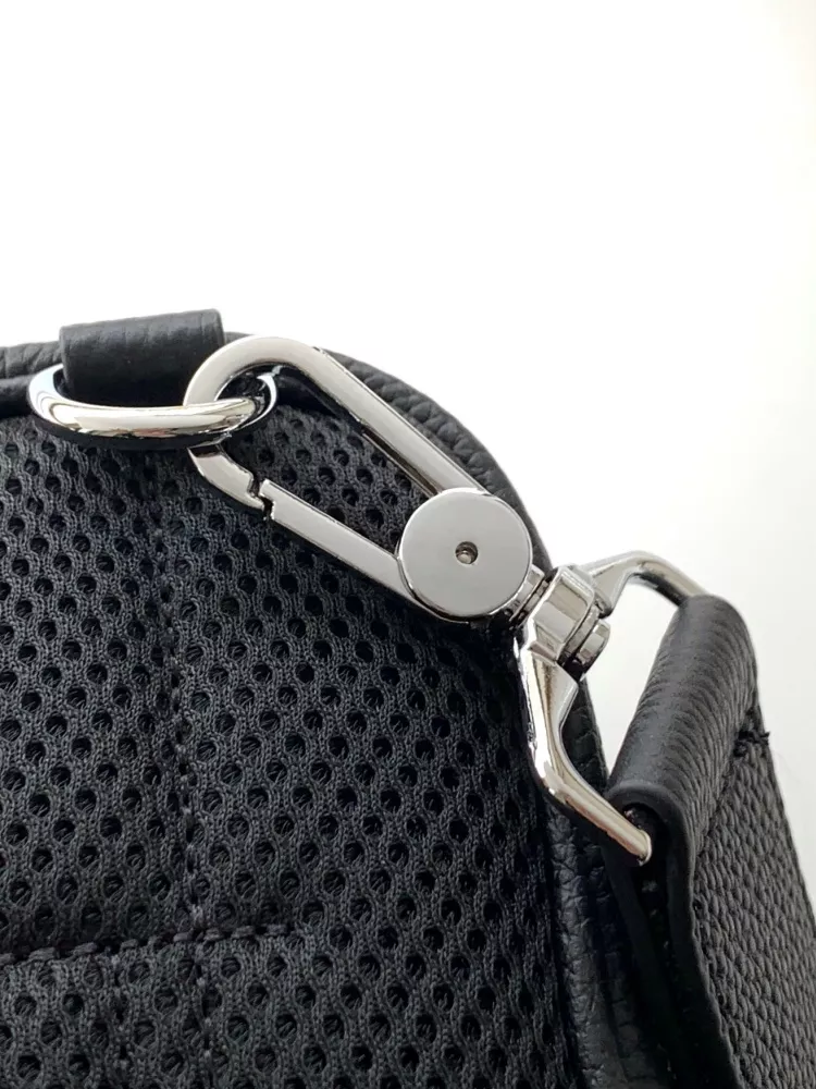 Christian Dior AAA Man Messenger Bags Bright 8522