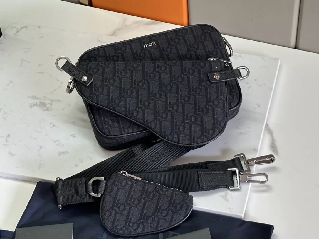 Christian Dior AAA Man Messenger Bags Comfortable 4741
