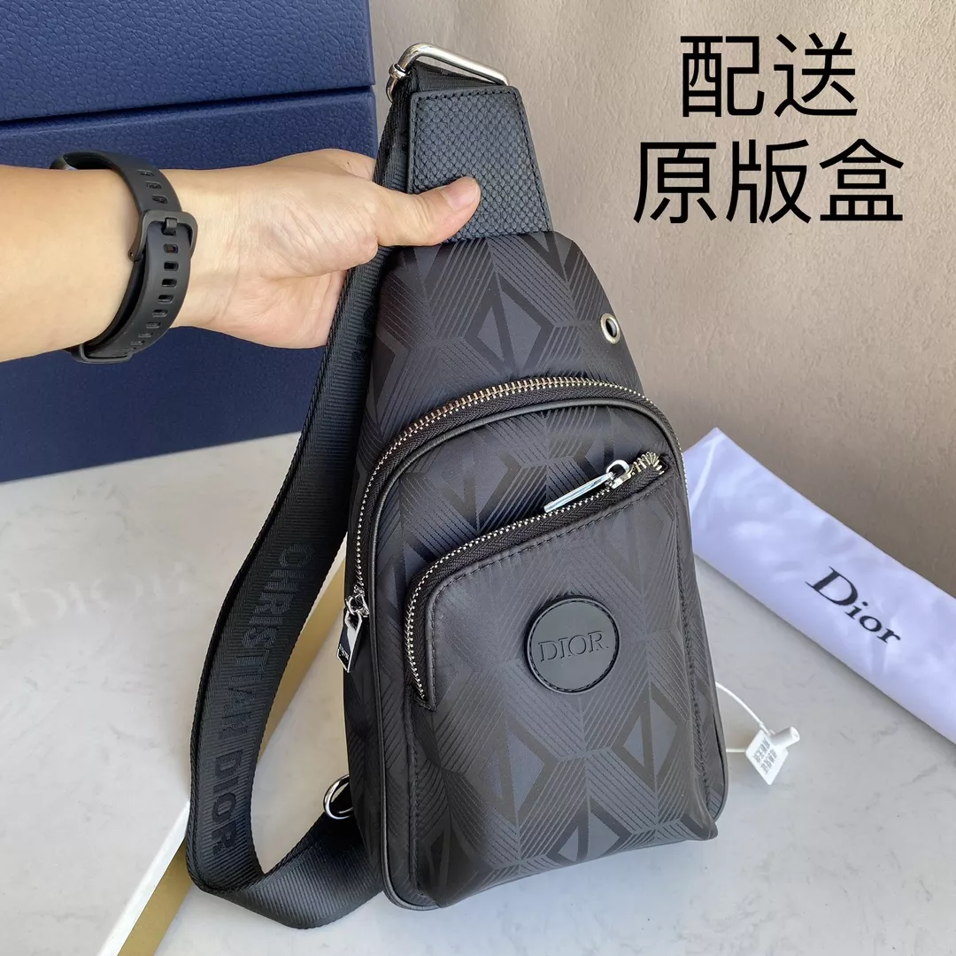 Christian Dior AAA Man Messenger Bags Comfortable 7026