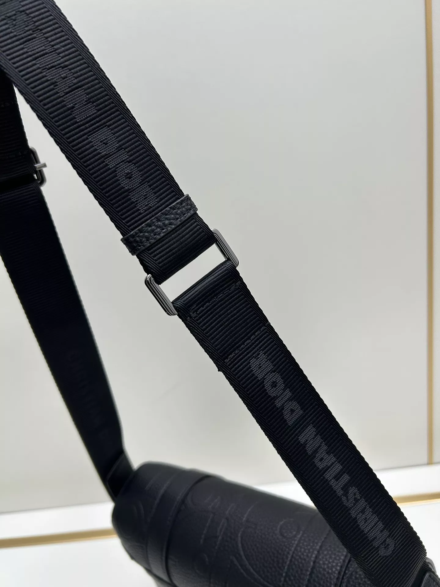 Christian Dior AAA Man Messenger Bags Fashionable 5297