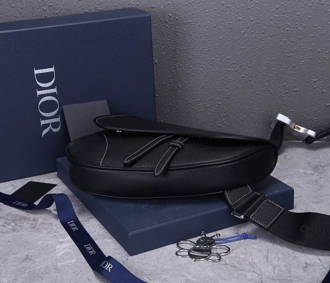 Christian Dior AAA Man Messenger Bags Modern 5807
