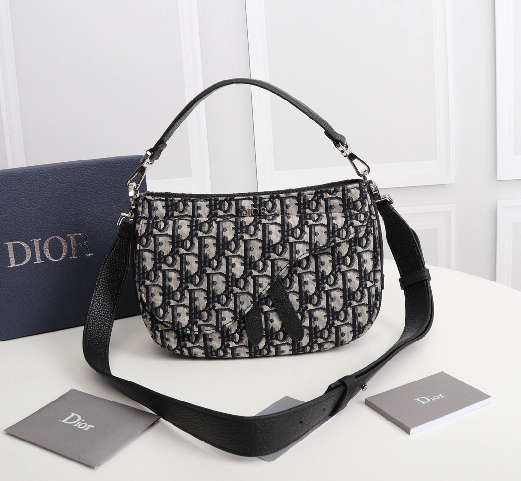 Christian Dior AAA Man Messenger Bags Modern 7749