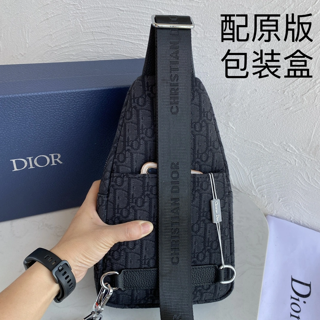 Christian Dior AAA Man Messenger Bags Practical 206