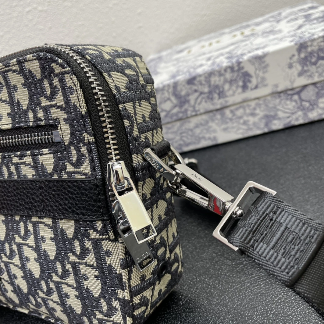 Christian Dior AAA Man Messenger Bags Refined 8709