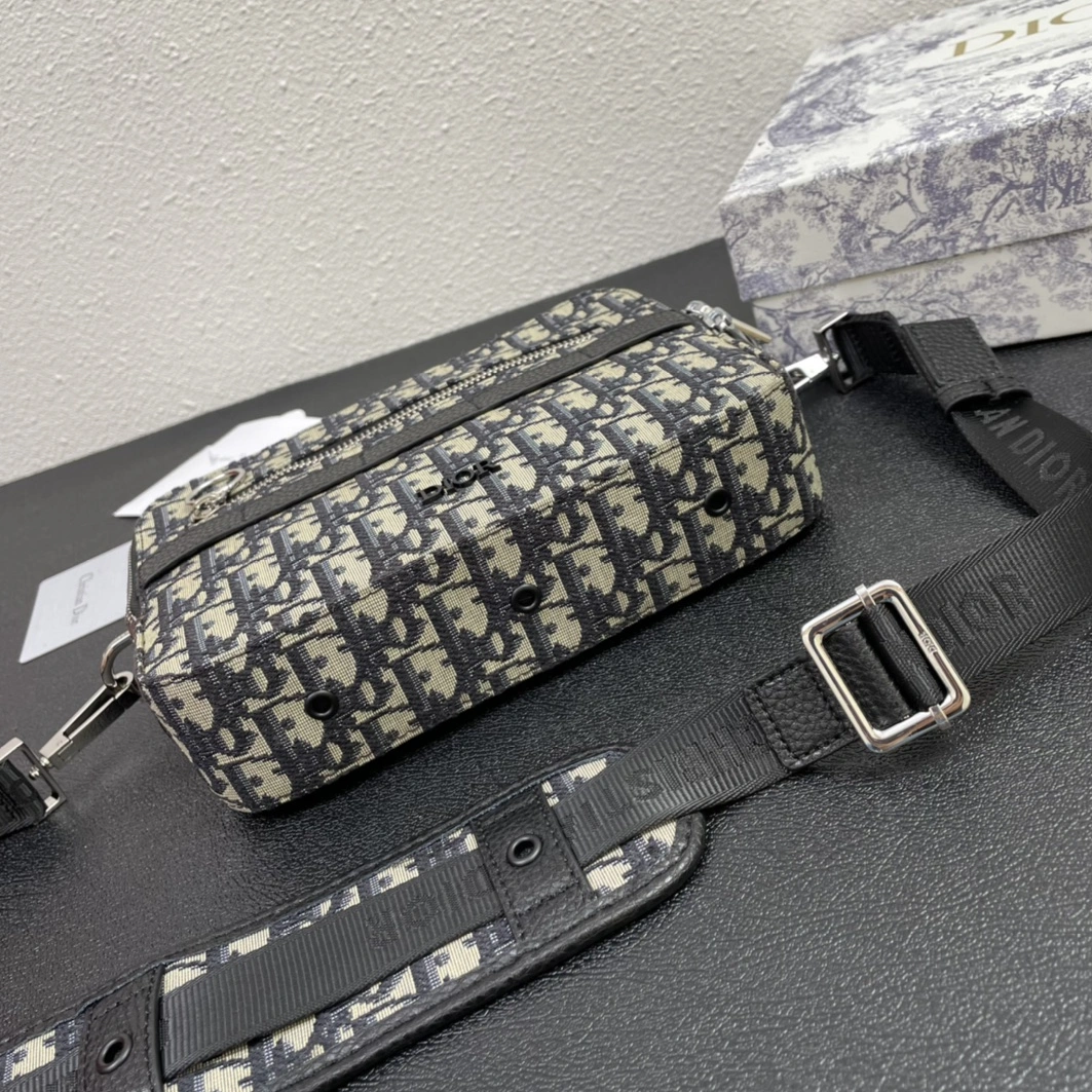 Christian Dior AAA Man Messenger Bags Refined 8709