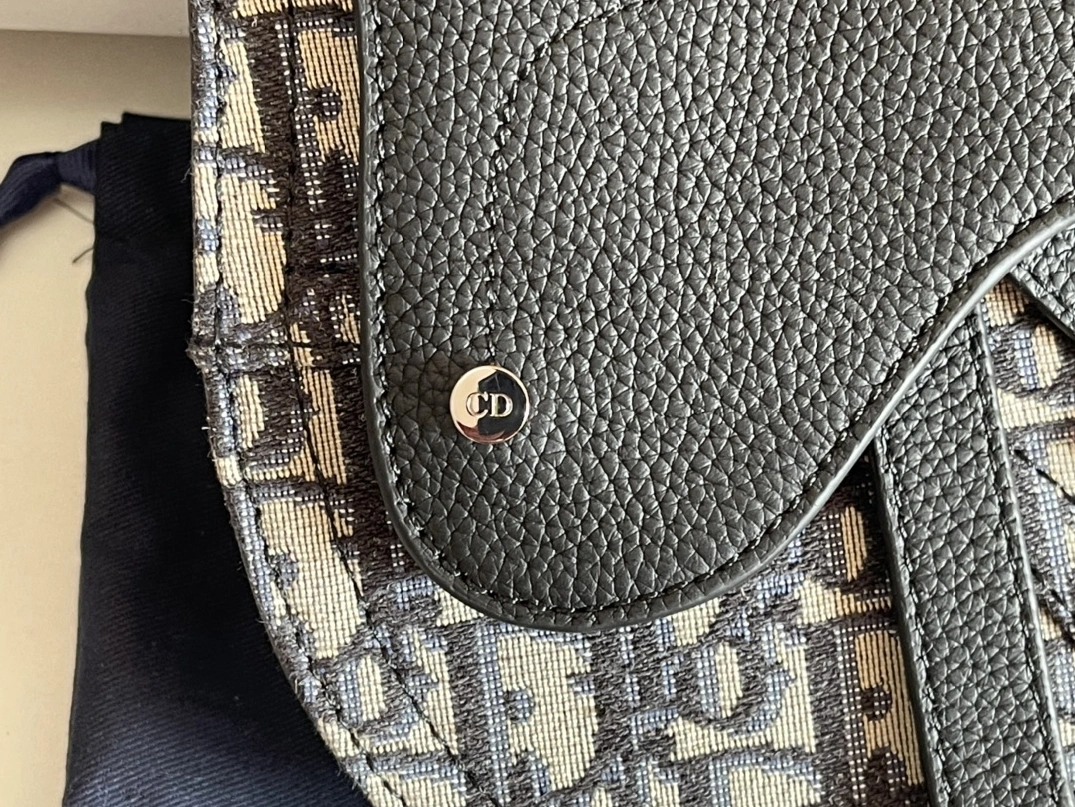 Christian Dior AAA Man Messenger Bags SmartChoice 8256