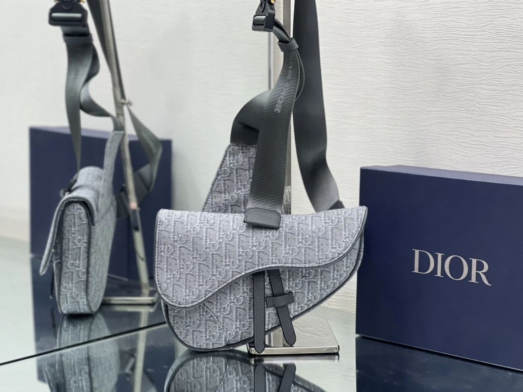 Christian Dior AAA Man Messenger Bags Soft 1835