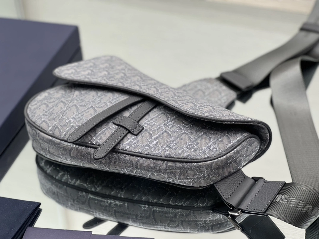 Christian Dior AAA Man Messenger Bags Soft 1835