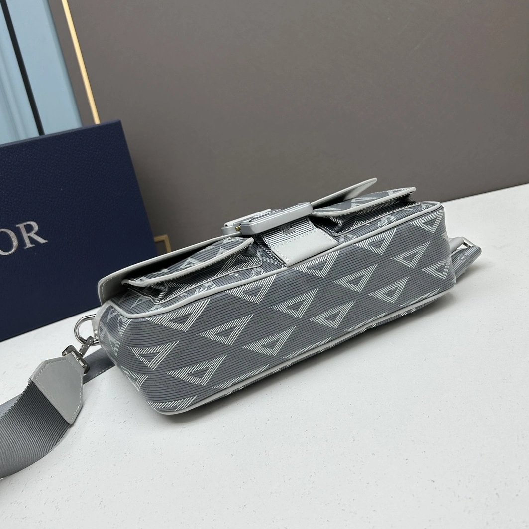Christian Dior AAA Man Messenger Bags Sophisticated 799