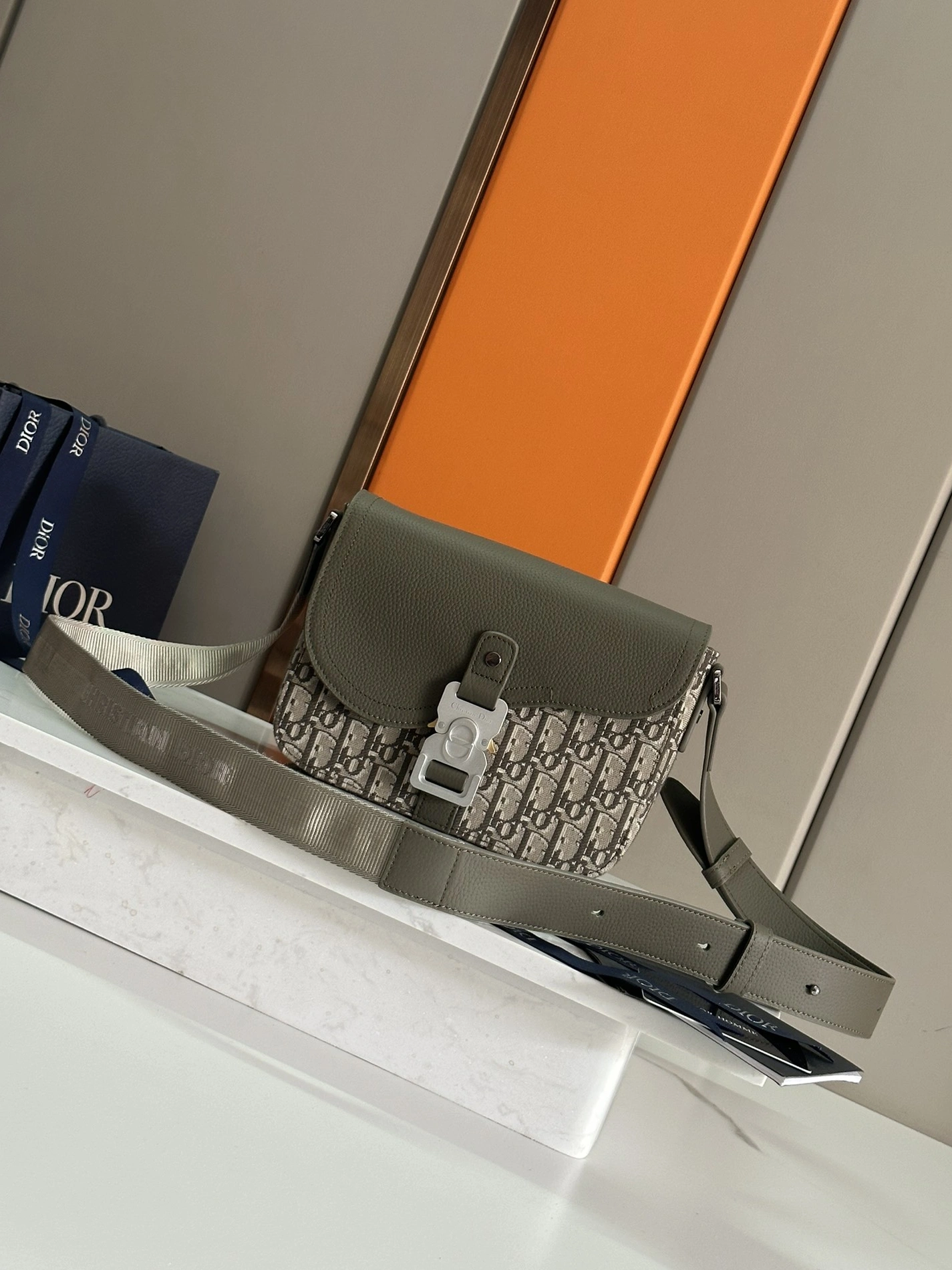Christian Dior AAA Man Messenger Bags StreetReady 1726