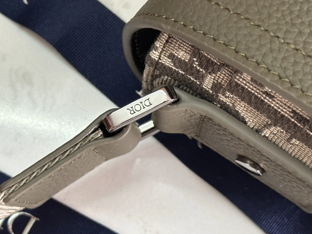 Christian Dior AAA Man Messenger Bags StreetReady 1726