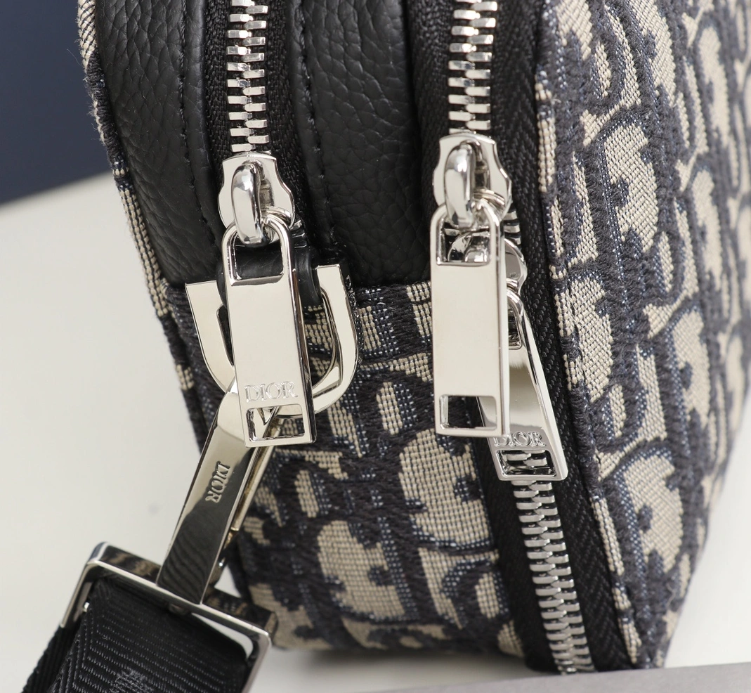 Christian Dior AAA Man Messenger Bags StreetReady 2760