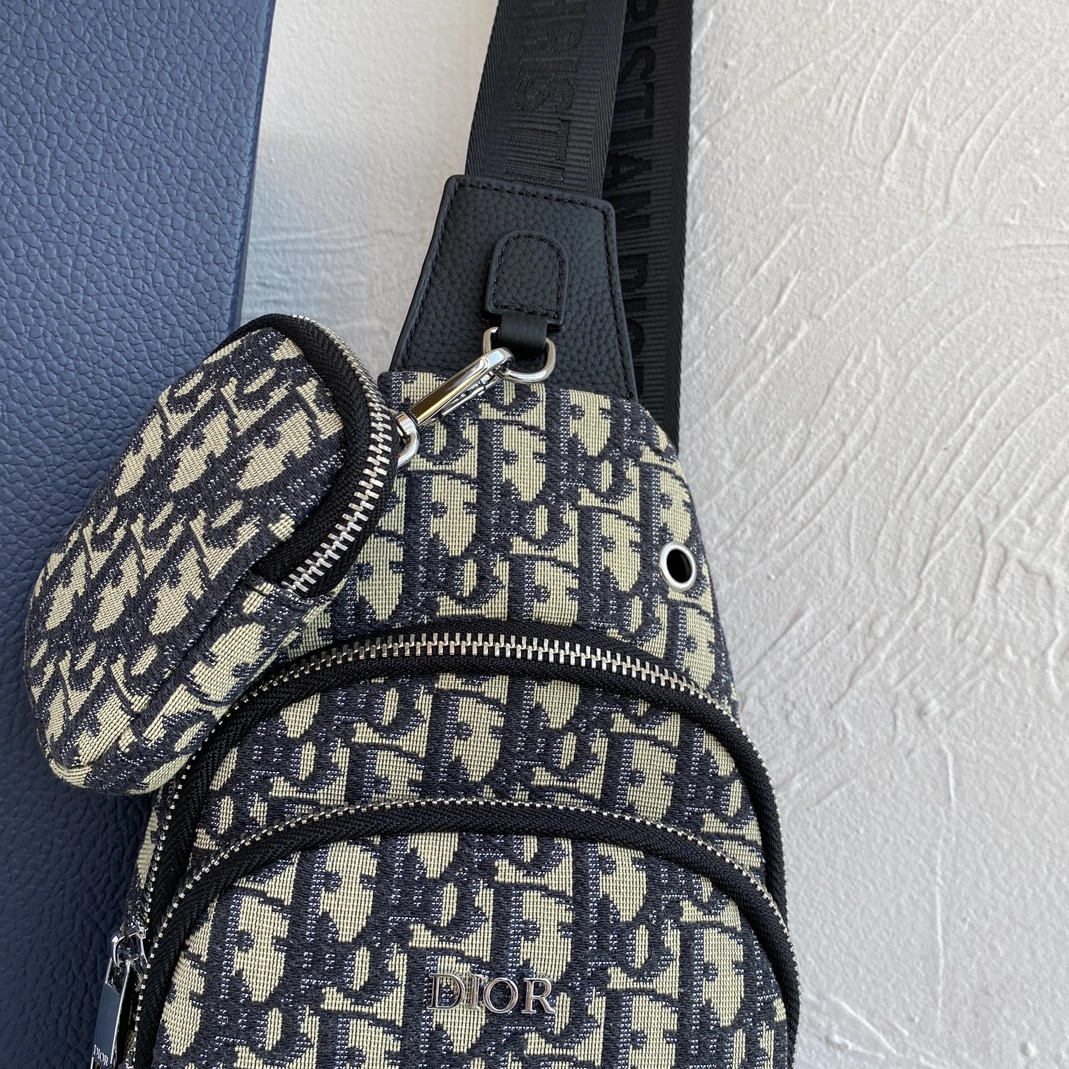 Christian Dior AAA Man Messenger Bags StreetReady 7112