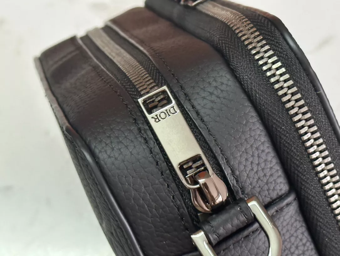 Christian Dior AAA Man Messenger Bags Timeless 2777
