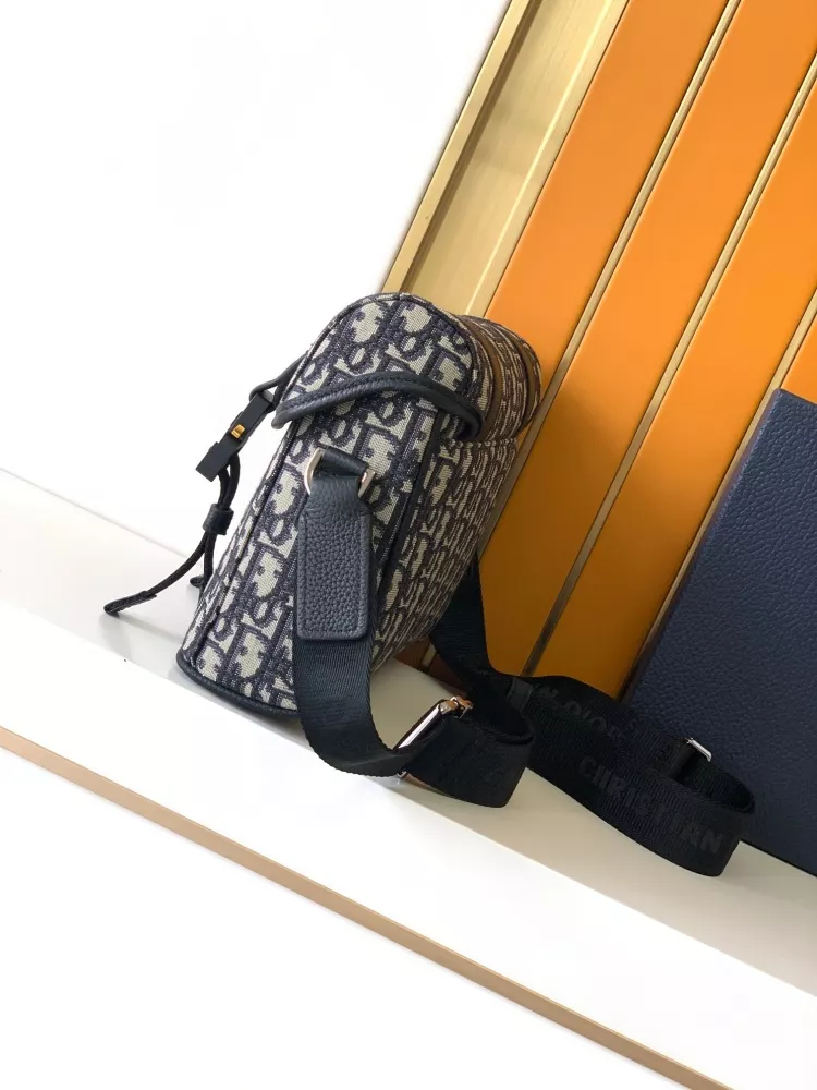 Christian Dior AAA Man Messenger Bags Unique 2112