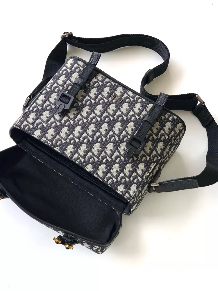 Christian Dior AAA Man Messenger Bags Unique 2112