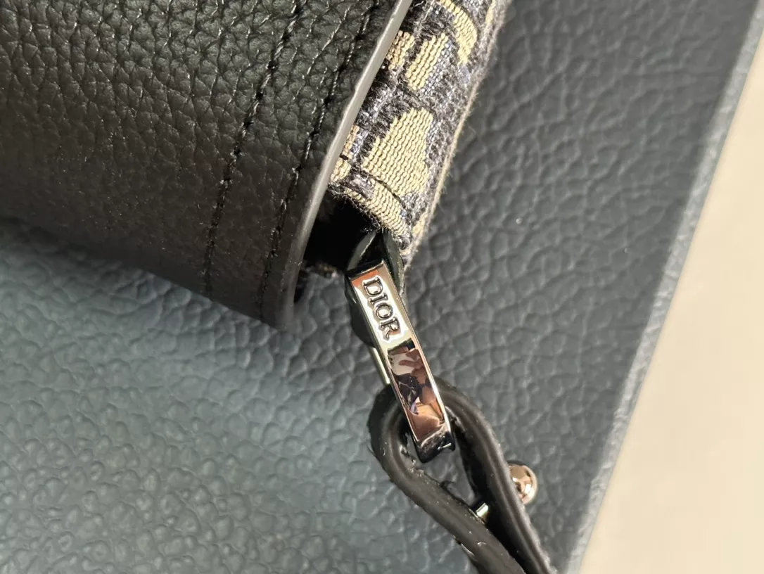 Christian Dior AAA Man Messenger Bags Unique 3990