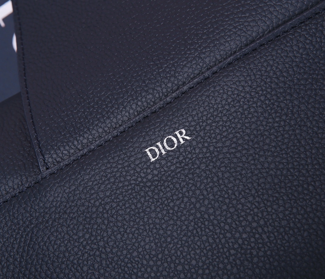 Christian Dior AAA Man Messenger Bags Vibrant 1797